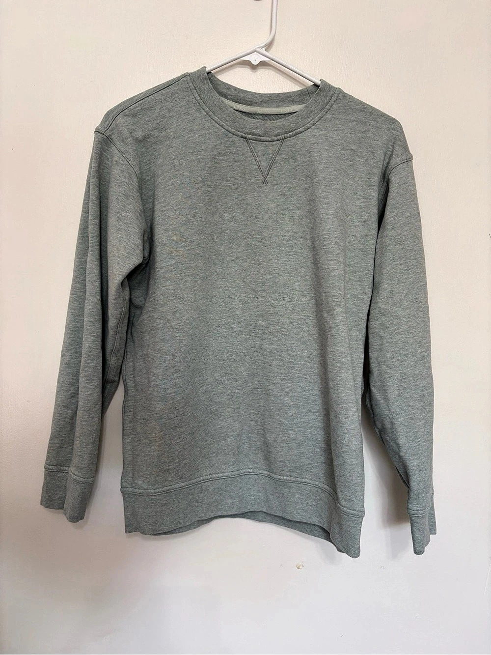 lululemon Waist Length Crewneck Sweater ligth green size 6